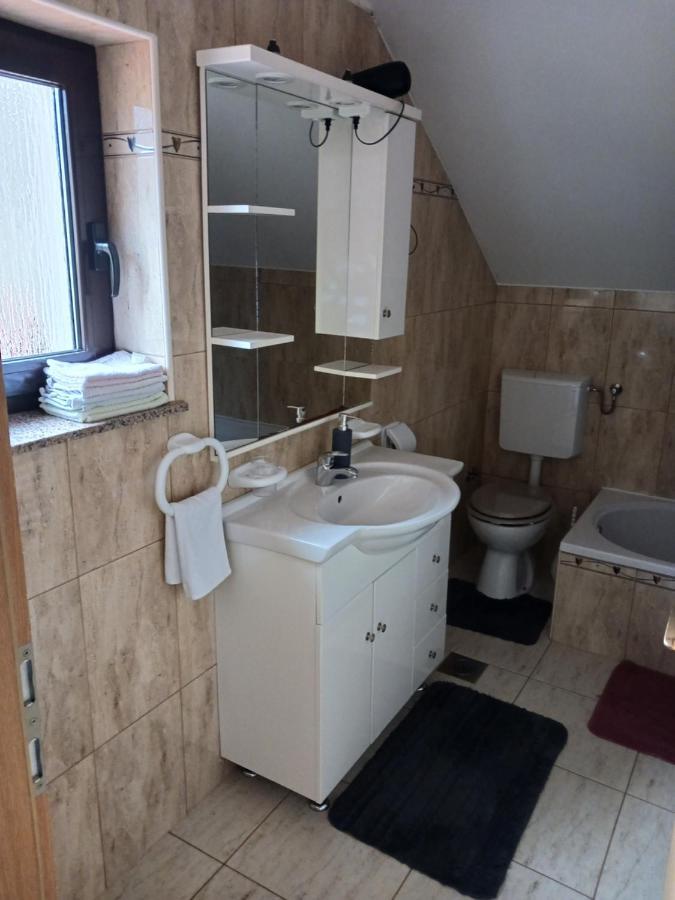 M & J Villa Красно Поле Екстериор снимка
