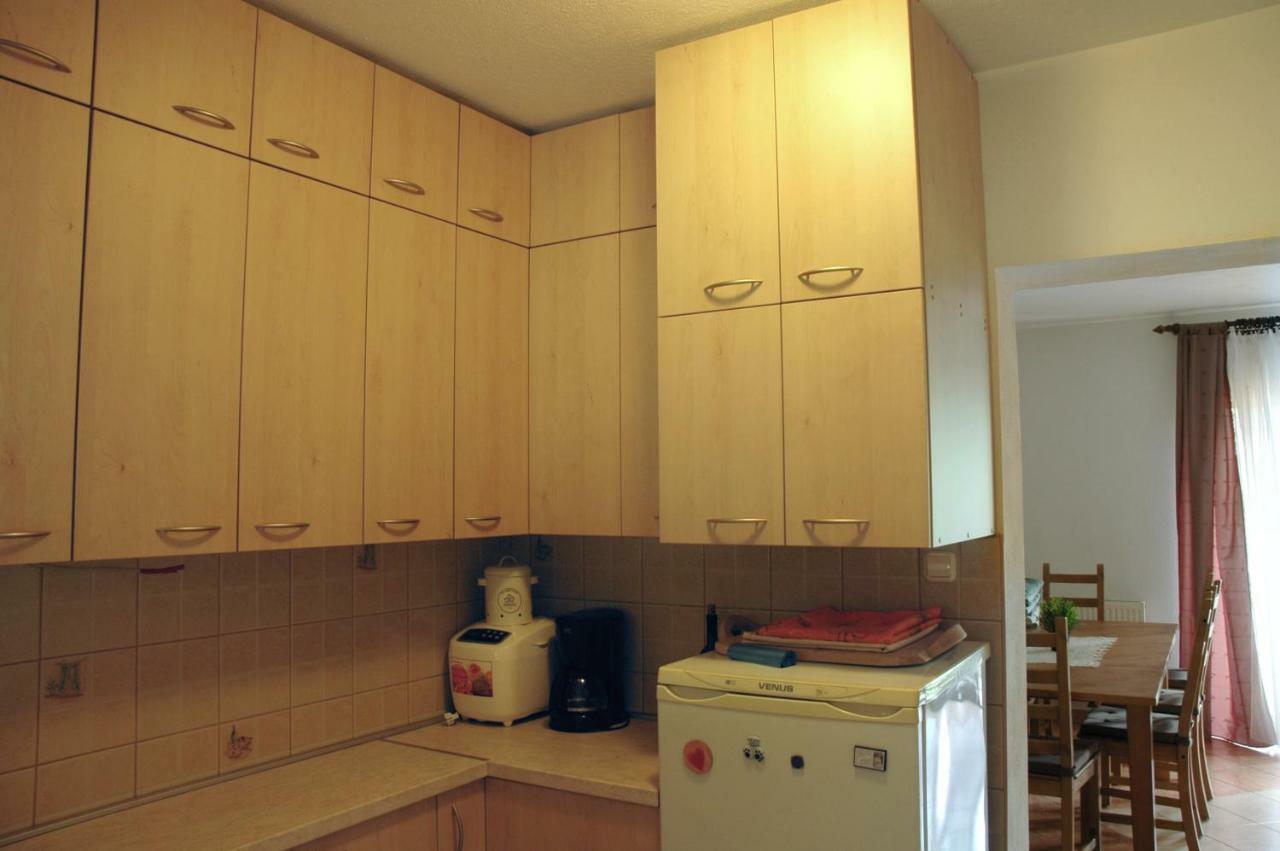 M & J Villa Красно Поле Екстериор снимка
